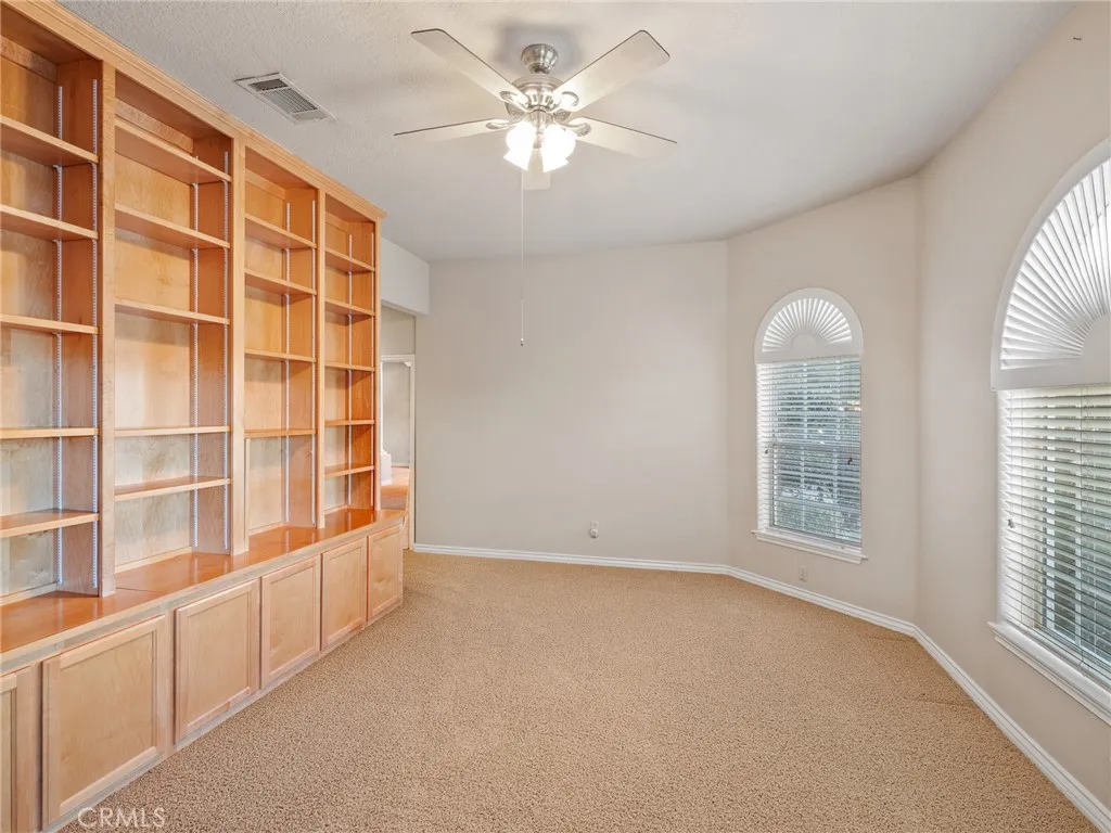 11385 Oak Ridge, Oak Hills, California 92344 home-pic-58